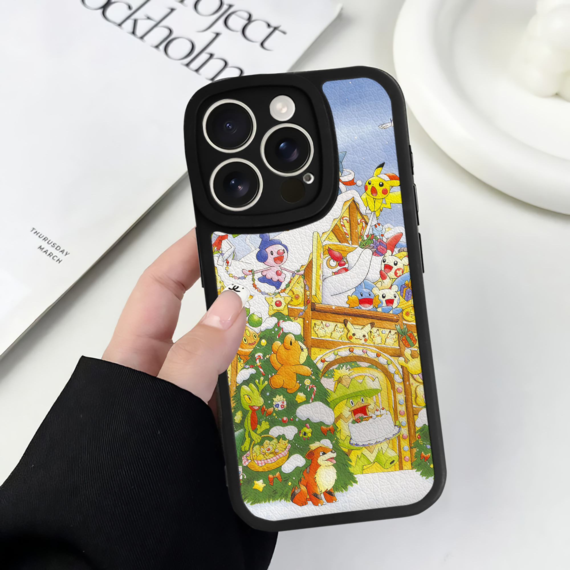 （画像用） ポケットモンスター Pokémon 【iPhone 16シリーズ対応】シリコンスマホケース（レザー調） 材質：シリコン